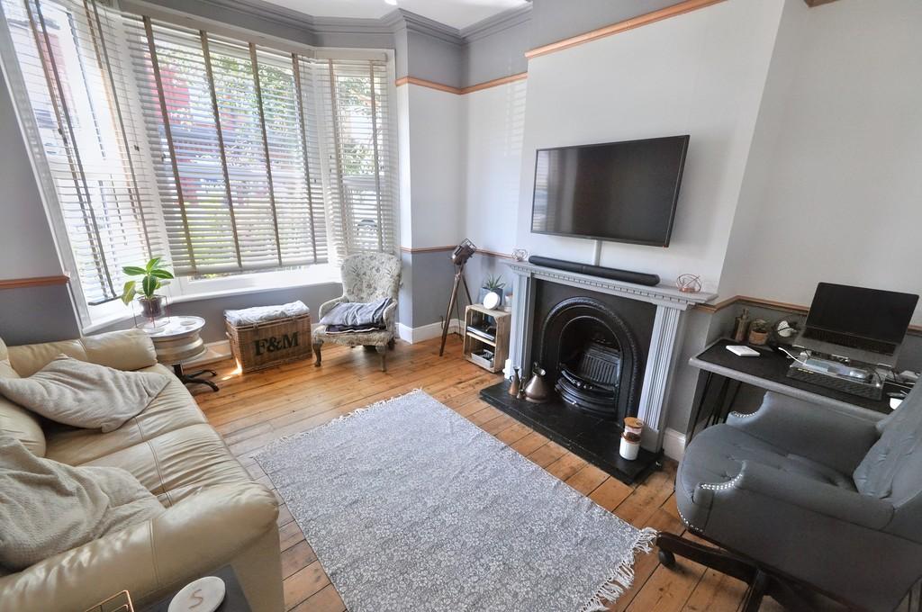 Richmond Street, SouthendonSea 3 bed terraced house £350,000