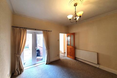 3 bedroom terraced house for sale, Station Road, Northwich