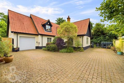 4 bedroom detached house for sale, Back Hills, Botesdale, Diss