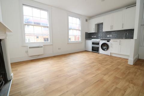 1 bedroom apartment for sale, West Street, Dorking