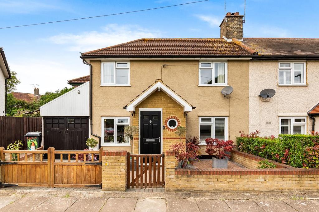 Sunny Way, North Finchley 3 bed end of terrace house £700,000