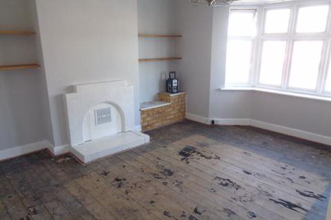 2 bedroom apartment to rent - London Road, Leigh-On-Sea
