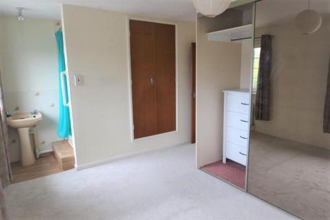 11 Fieldside Close, Orpington, BR6 7TT