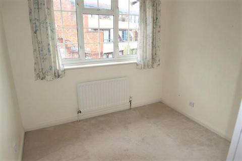 11 Fieldside Close, Orpington, BR6 7TT
