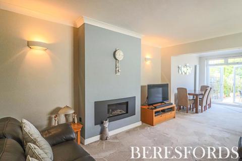 141 Cranham Gardens, Upminster, RM14 1JW