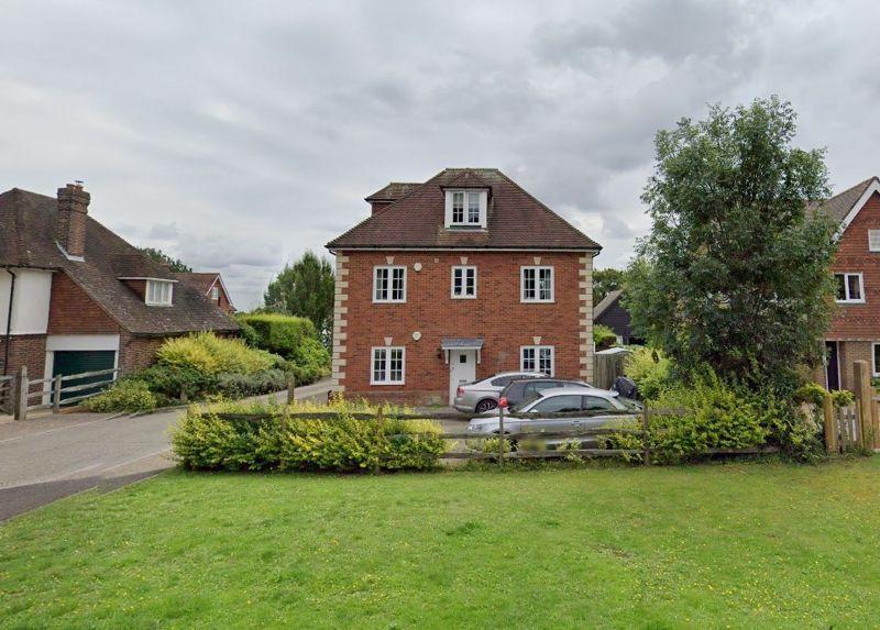 bs Orchard, Tonbridge 1 bed apartment to rent £900 pcm (£208 pw)