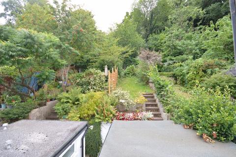 89 Kings Road, Haslemere, GU27 2QG