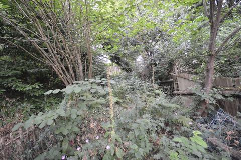 89 Kings Road, Haslemere, GU27 2QG