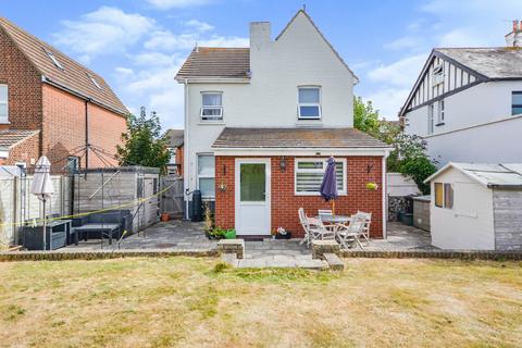 39 Beaconsfield Road, Clacton-on-sea, CO15 6BU