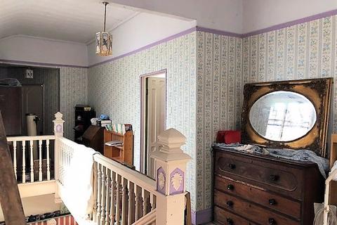 17 Beach Lawn, Liverpool, L22 8QA