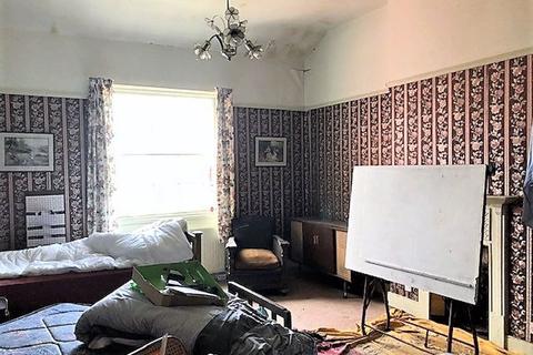 17 Beach Lawn, Liverpool, L22 8QA