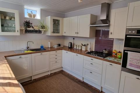 3 bedroom cottage for sale - Meads Avenue, Bexhill-on-Sea, TN39