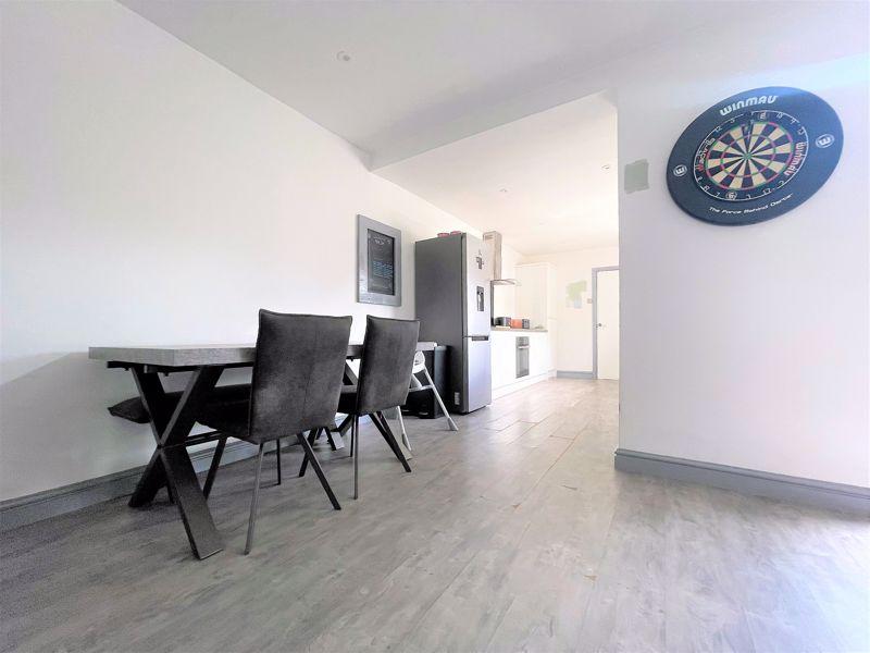 Calvert Road, Hull, HU5 3 bed terraced house £180,000