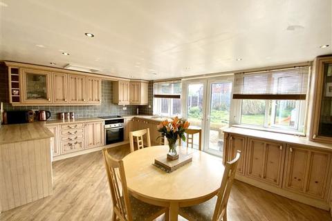 20 Carr Forge Road, Sheffield, S12 4FH