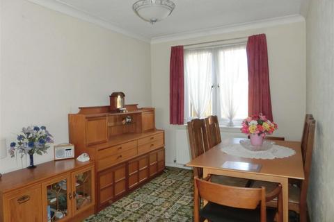 120 Arundel Road, Birmingham, B14 5UE