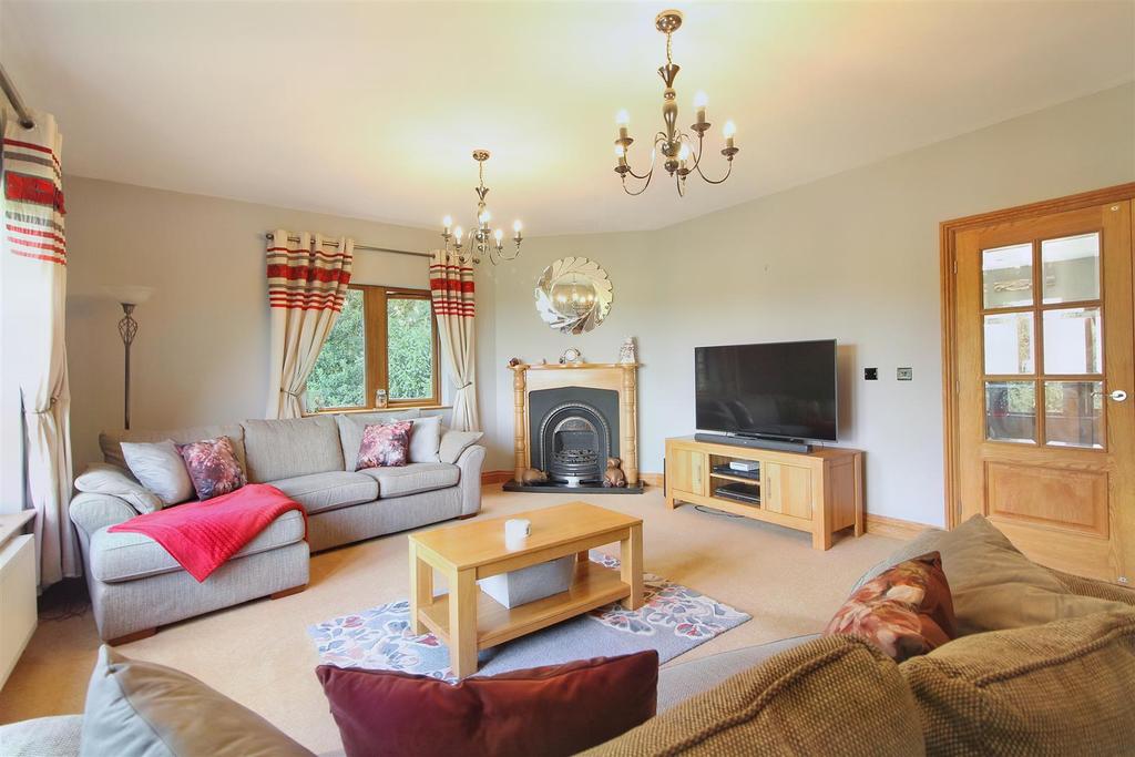 Rigley House, Miller Hill, Denby Dale, Huddersfield, HD8 8RG 7 bed