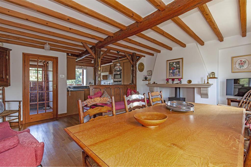 Kitchen-2.jpg