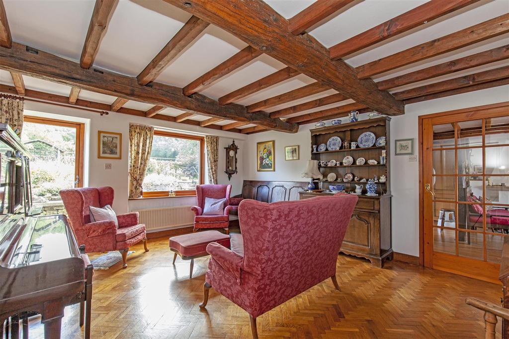Reception Room-1.jpg