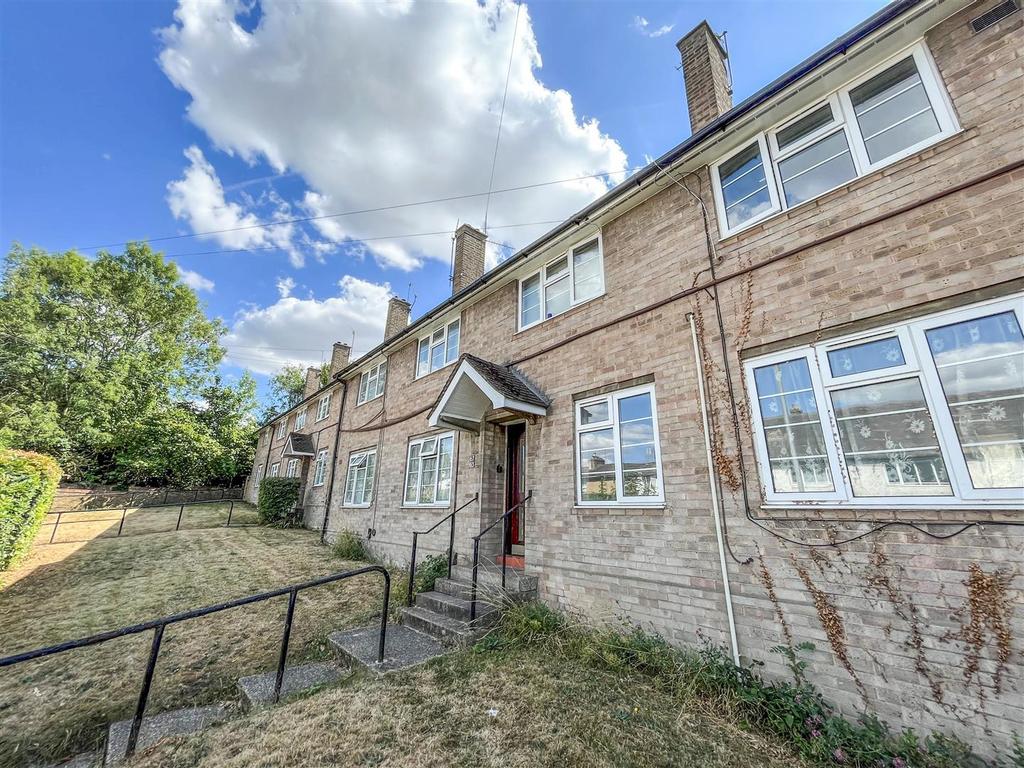 Sparrows Herne, Bushey 1 bed apartment for sale £195,000