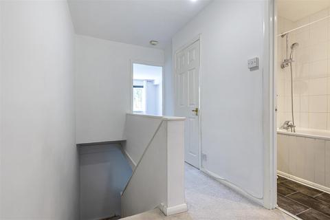 18, Bramshott Court South Bank, Surbiton, KT6 6DD