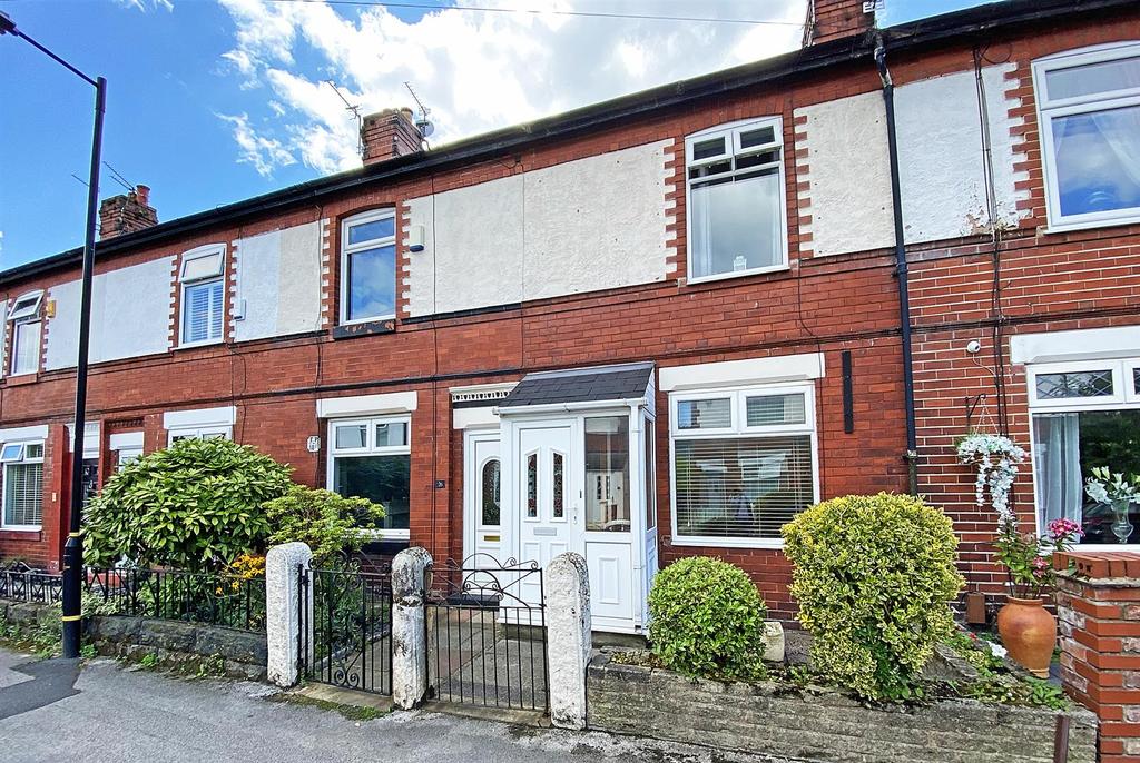 St Andrews Avenue, Timperley 2 bed terraced house for sale £300,000