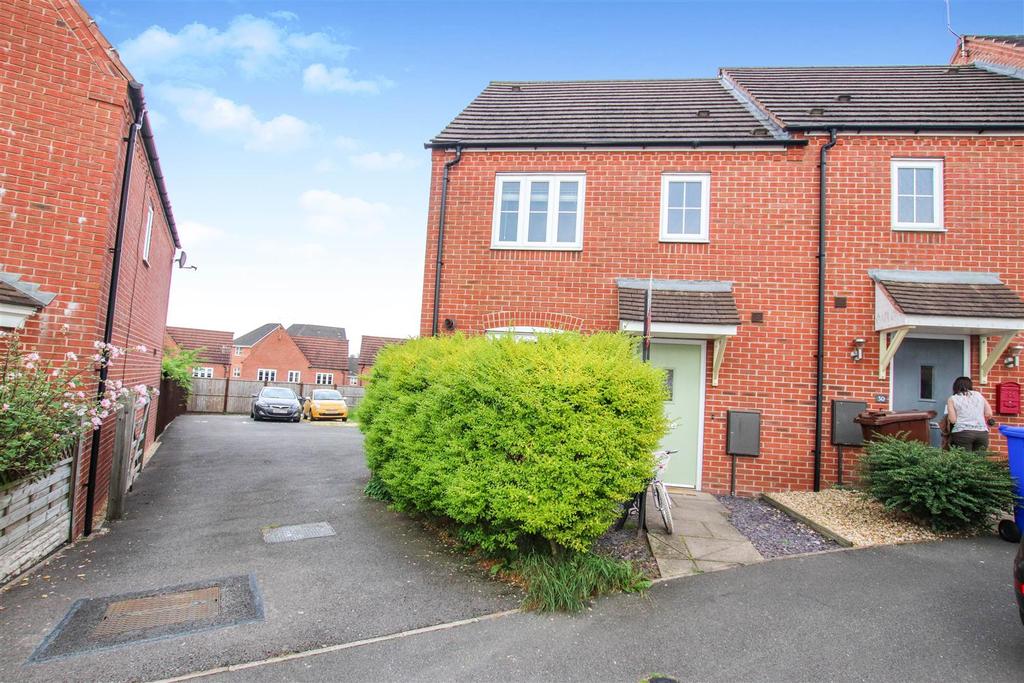 Kisdon Avenue, Norton Heights, StokeOnTrent 3 bed semidetached house