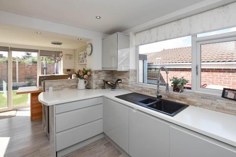 15 Harrison Crescent, Blackrod, Bolton, BL6 5EX