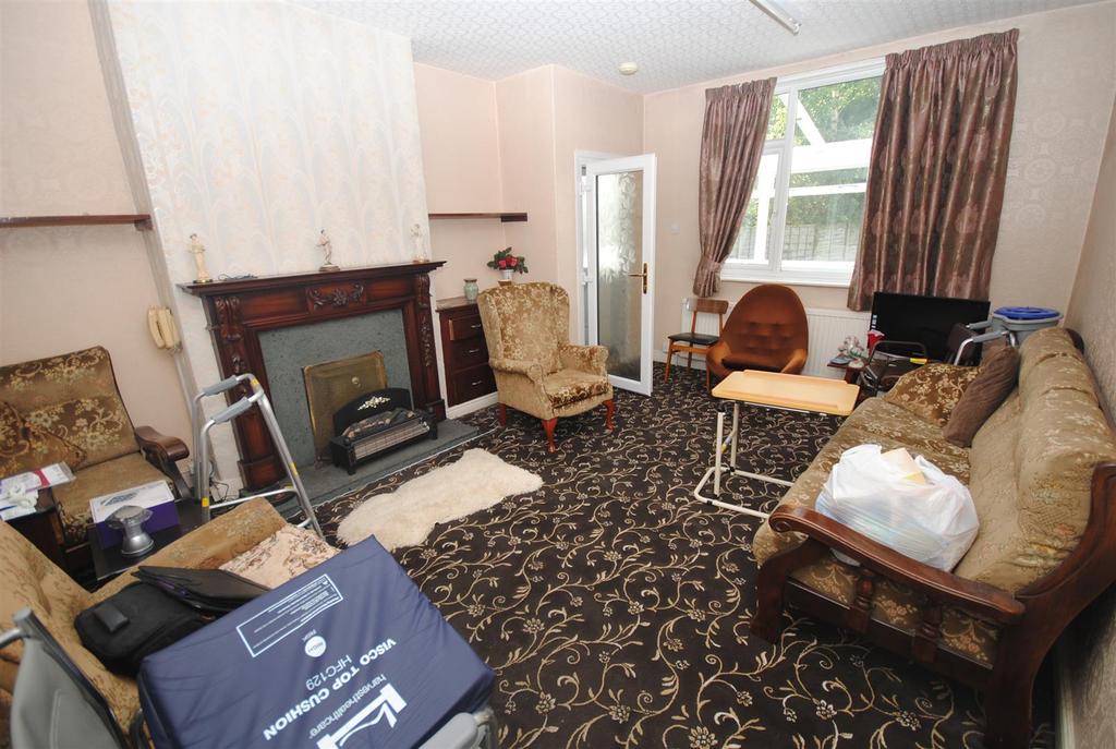 The Bungalows, Ledston luck, Leeds 3 bed semidetached bungalow £250,000