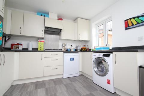 3 bedroom semi-detached house for sale - Saunders Drive, Coalville
