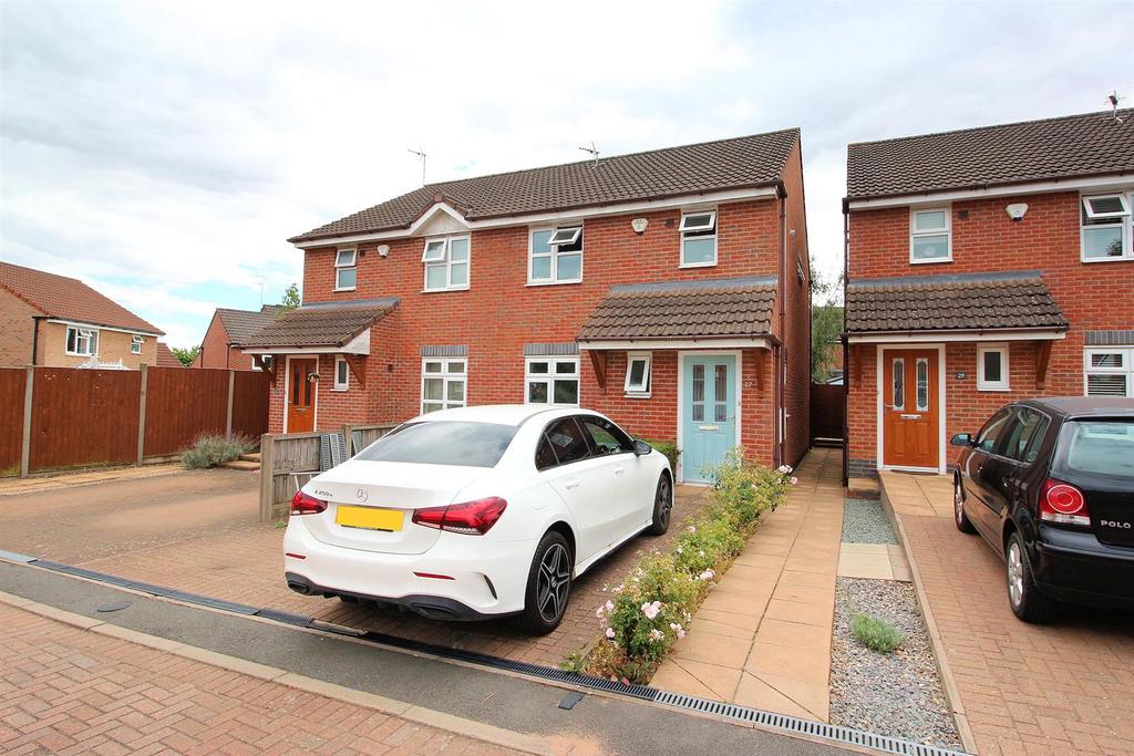 Fielding Lane, Ratby 3 bed semidetached house for sale £275,000