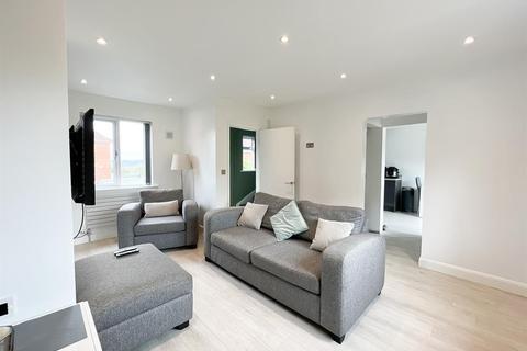 67 Kenmare Road, Bristol, BS4 1PF