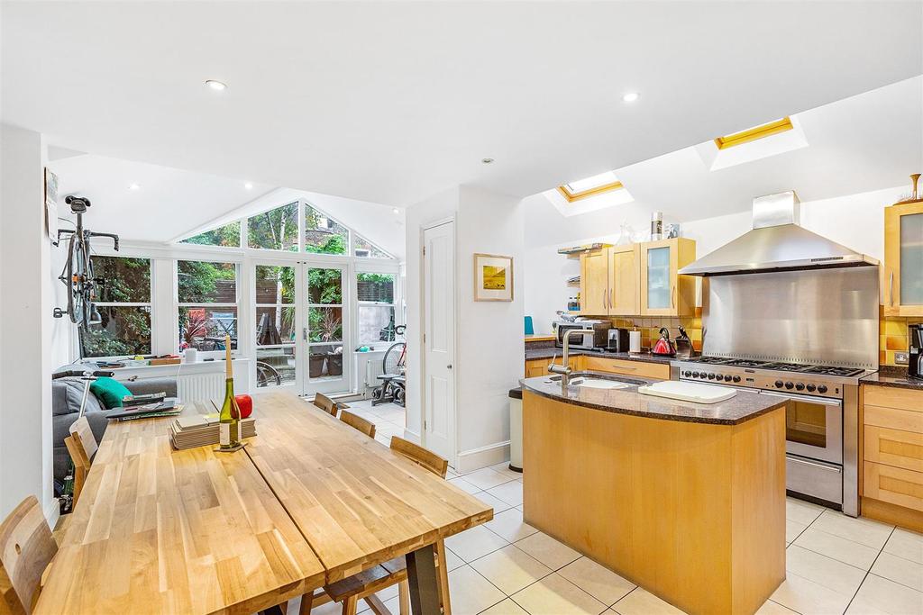 Rotherwood Road, Putney 4 bed terraced house £1,675,000