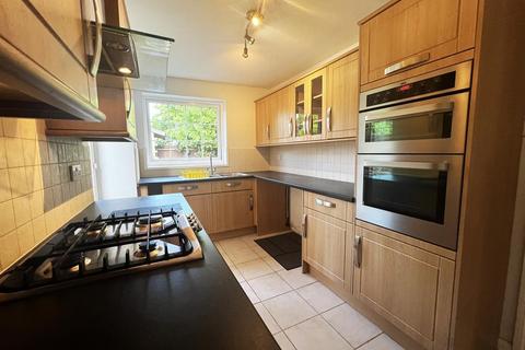 17 Culver, Netley Abbey, Southampton, SO31 5GJ