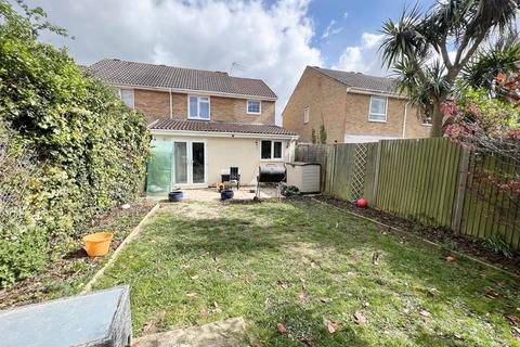 30 Cranmore, Netley Abbey, Southampton, SO31 5GG