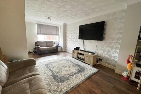 30 Cranmore, Netley Abbey, Southampton, SO31 5GG