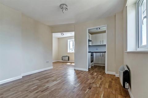 1 bedroom flat for sale, Harrow Road, College Park, London