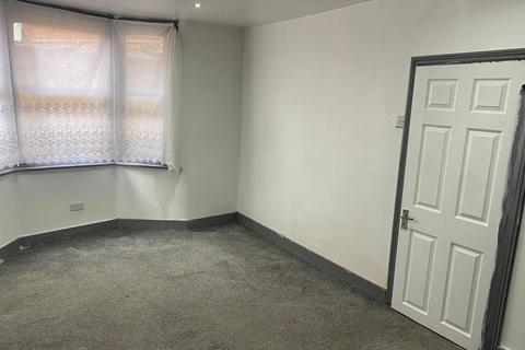 1 bedroom apartment to rent - Belgrave Road, Ilford