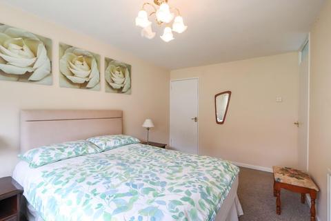 5 Fraser Walk, Sheffield, S8 0JQ