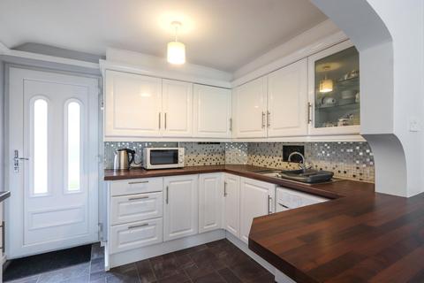 5 Fraser Walk, Sheffield, S8 0JQ