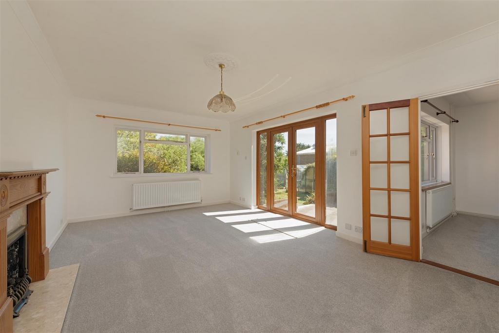 Clifford Road, Whitstable 3 bed detached bungalow for sale £575,000