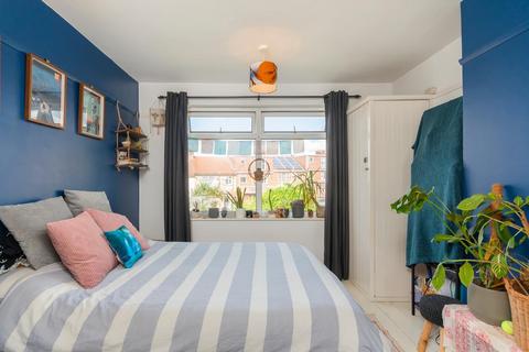 328 Redcatch Road, Bristol, BS3 5DS