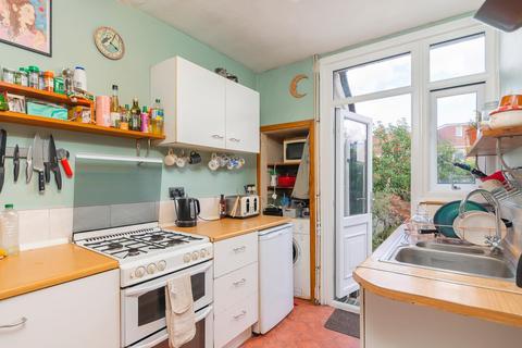 328 Redcatch Road, Bristol, BS3 5DS