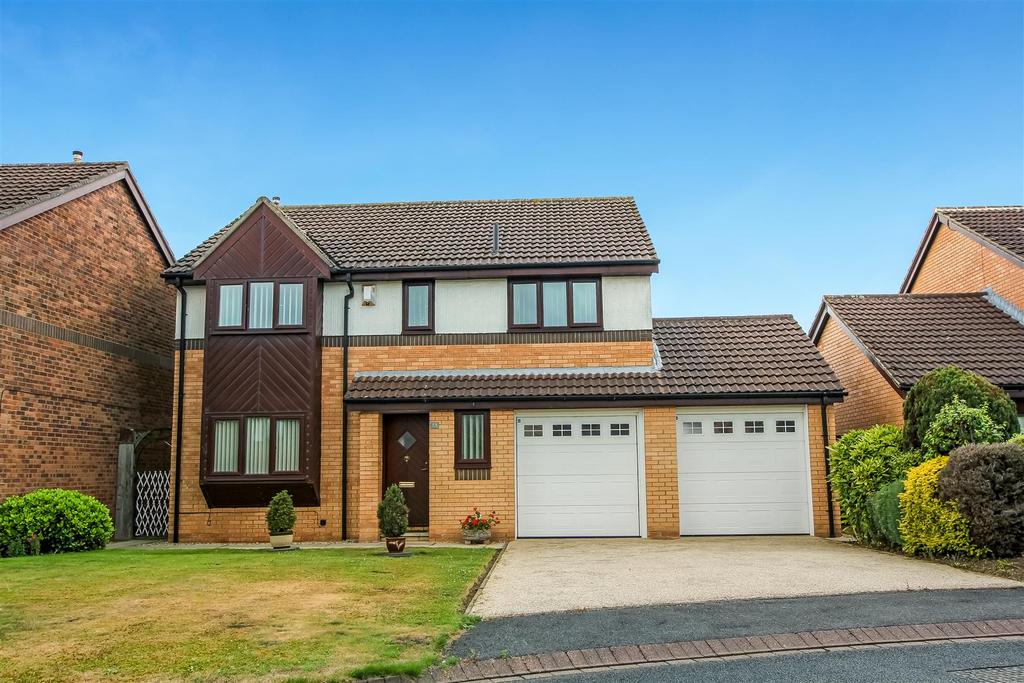 St. James Drive, Northallerton 4 bed detached house £375,000