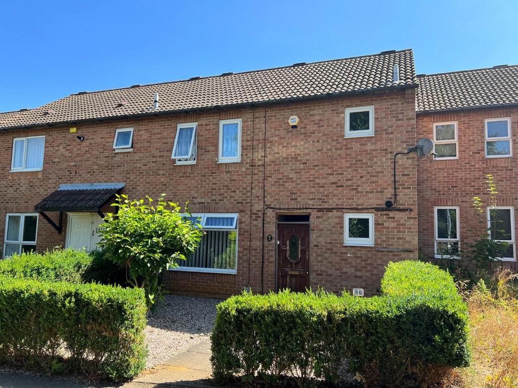 Donellan Green, Southfields, Northampton, NN3 3 bed terraced house for