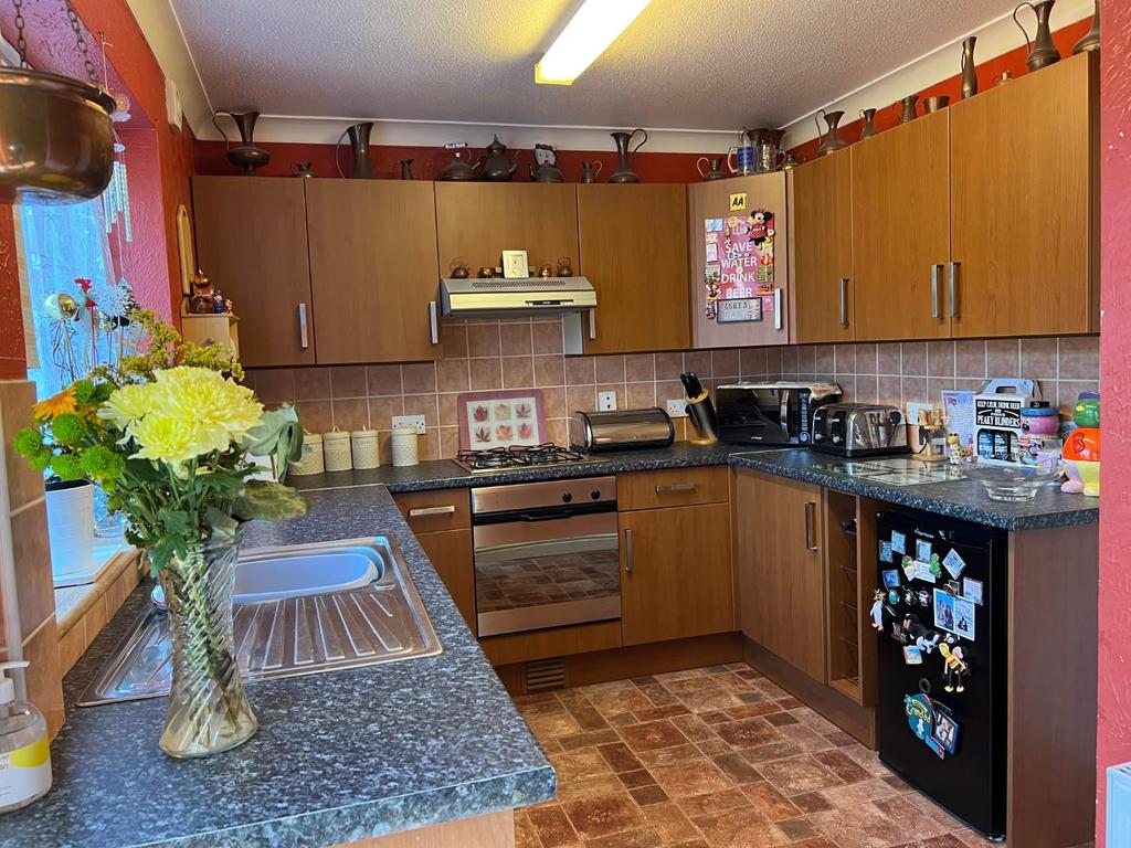 Donellan Green, Southfields, Northampton, NN3 3 bed terraced house for