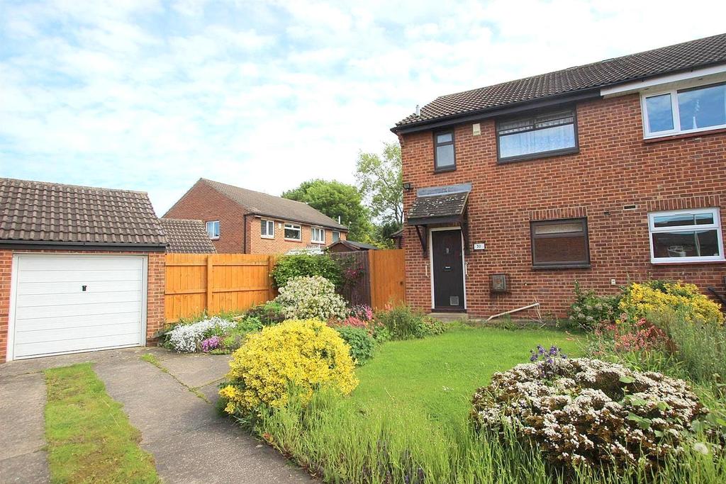 Bellburn Lane, Darlington 3 bed semidetached house £625 pcm (£144 pw)