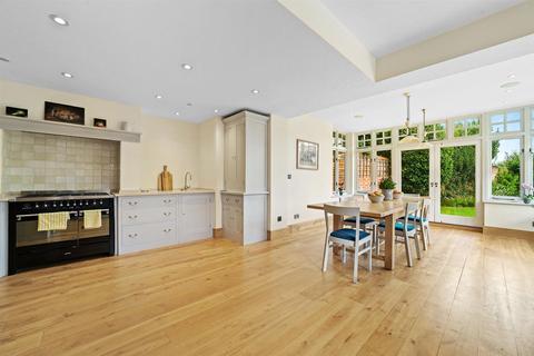 238 Springfield Road, Chelmsford, CM2 6BP