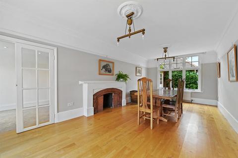 238 Springfield Road, Chelmsford, CM2 6BP