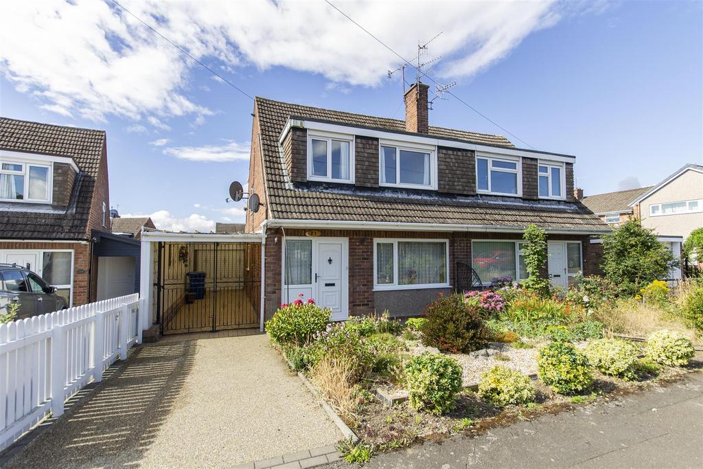 Oakley Avenue, Chesterfield 3 bed semidetached house £230,000