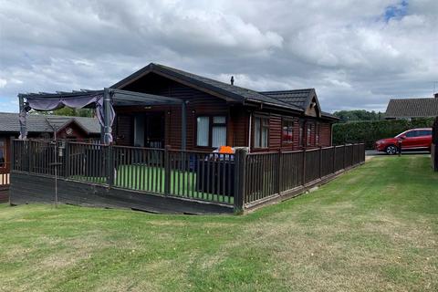 3 bedroom chalet for sale, Valley View Holiday Park, Pentreberidd Guilsfield, SY21 9DL